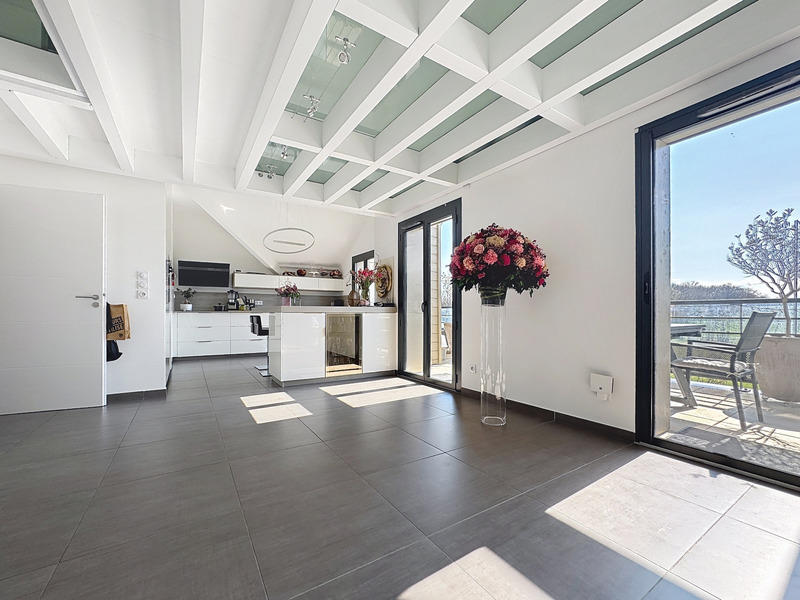 Appartement - 227 m² - 5 pièces