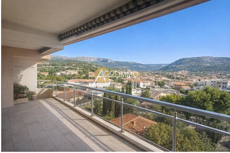 Appartement - 70 m² - 3 pièces