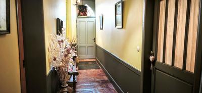 Demeure - 345 m² - 9 pièces