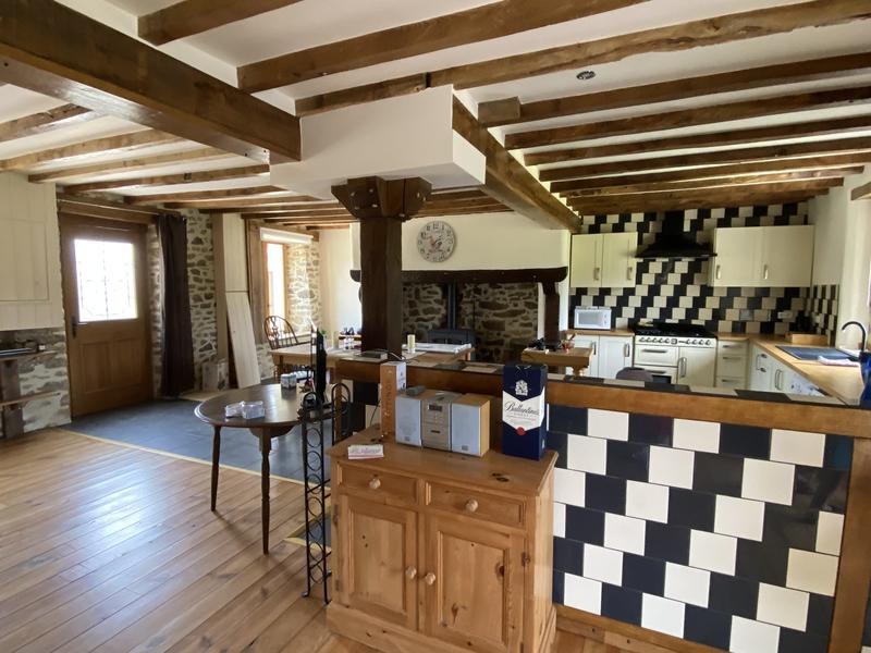 Maison ancienne - 202 m² - 6 pièces