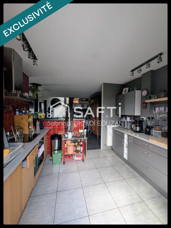 Loft - 144 m² - 5 pièces