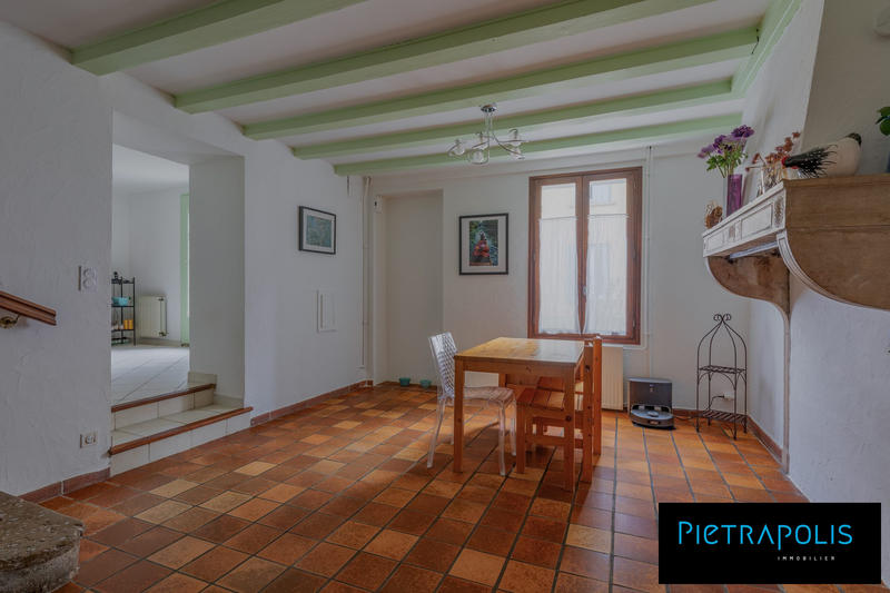 Maison - 186 m² - 7 pièces
