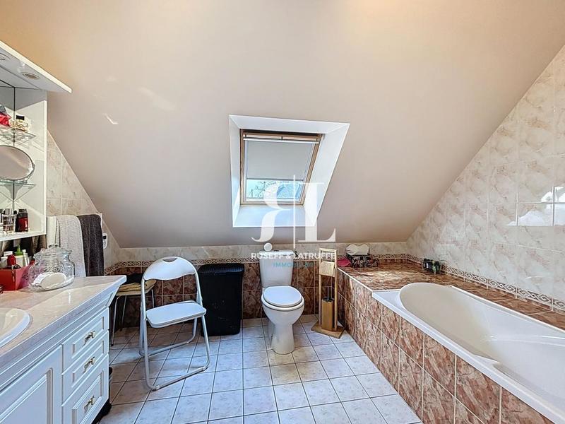 Maison - 117 m² - 4 pièces