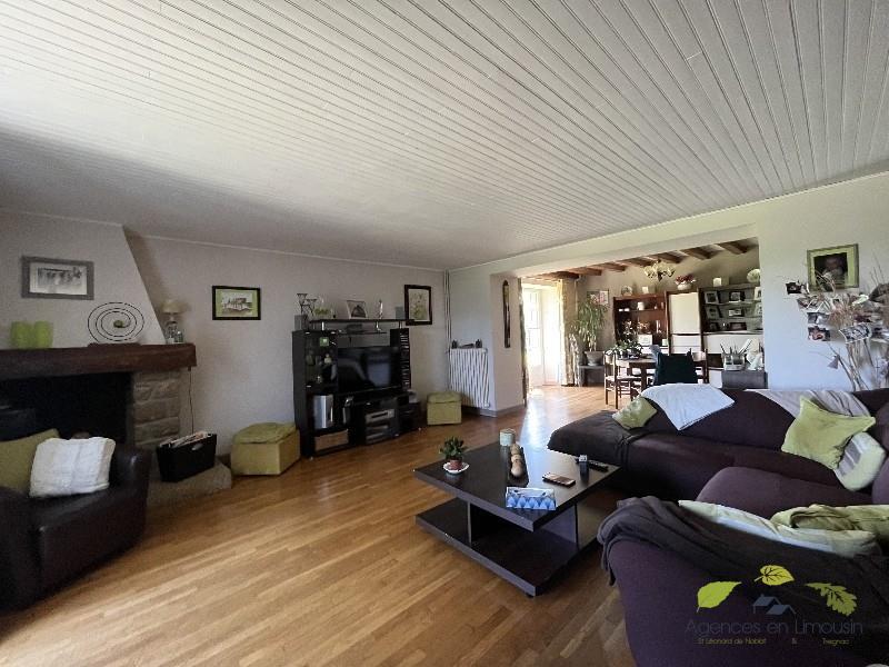 Maison - 161 m² - 6 pièces