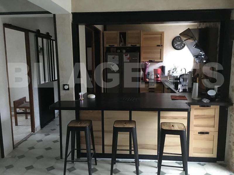 Maison - 248 m² - 8 pièces