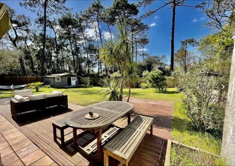 Maison - 265 m² - 9 pièces