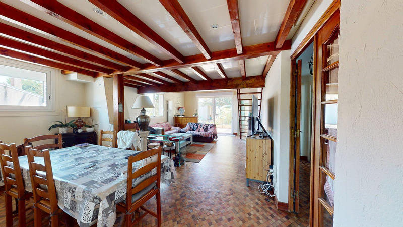 Maison - 180 m² - 6 pièces