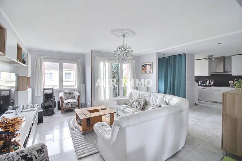 Maison - 140 m² - 6 pièces