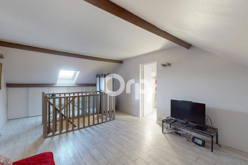 Maison - 200 m² - 6 pièces