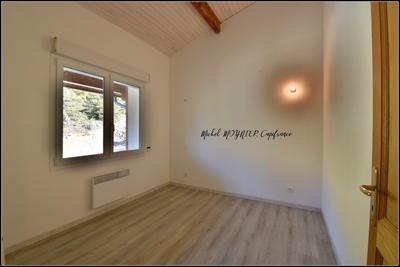 Appartement - 81 m² - 5 pièces