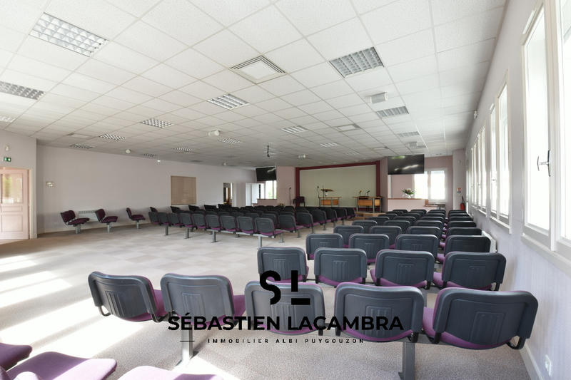 Local commercial - 253 m² - 4 pièces