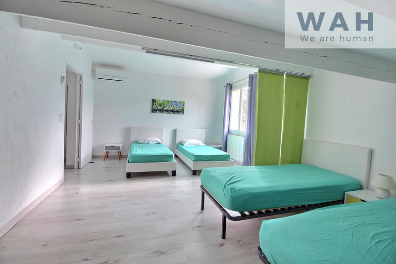 Maison - 140 m² - 5 pièces