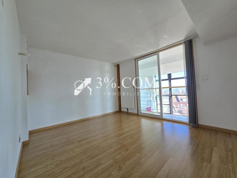 Loft - 79 m² - 3 pièces