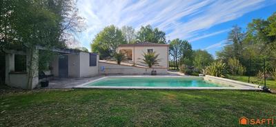 Maison - 151 m² - 6 pièces