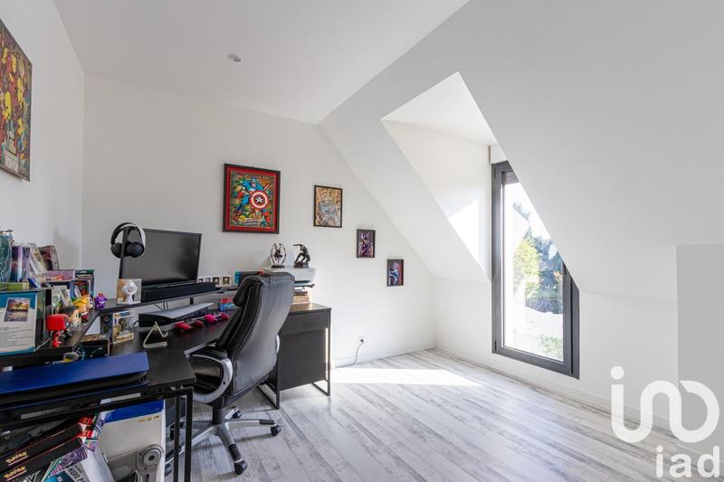 Maison - 180 m² - 5 pièces