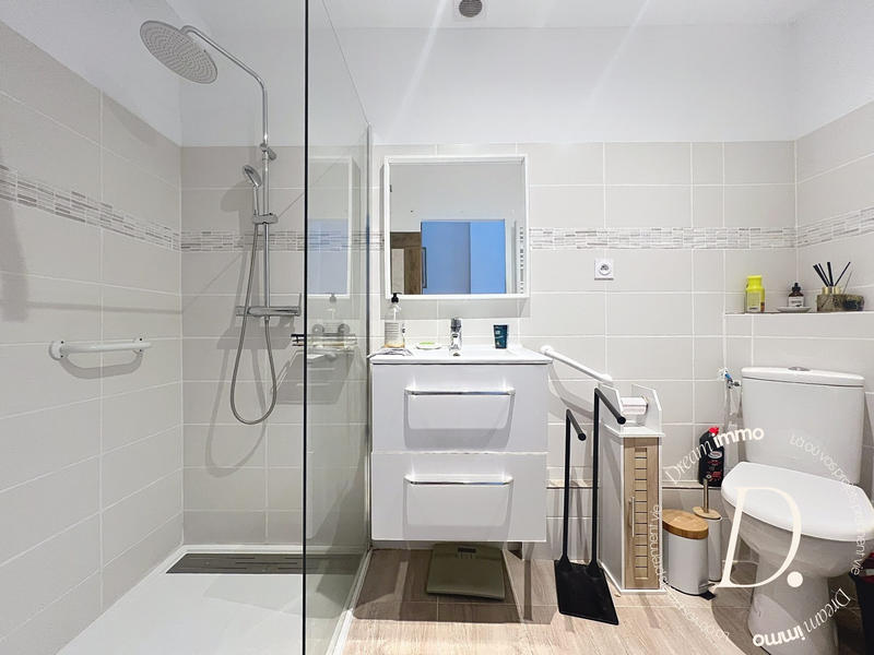 Maison traditionnelle - 120 m² - 7 pièces