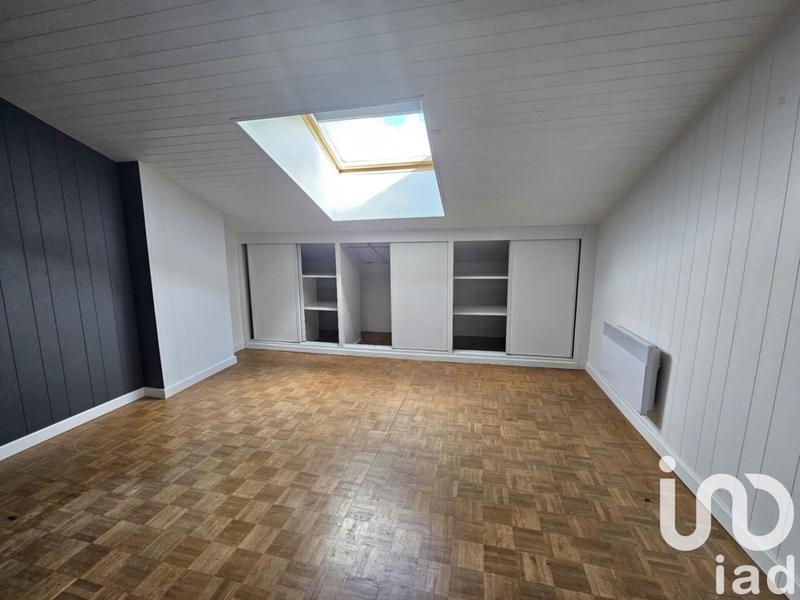 Maison - 198 m² - 8 pièces