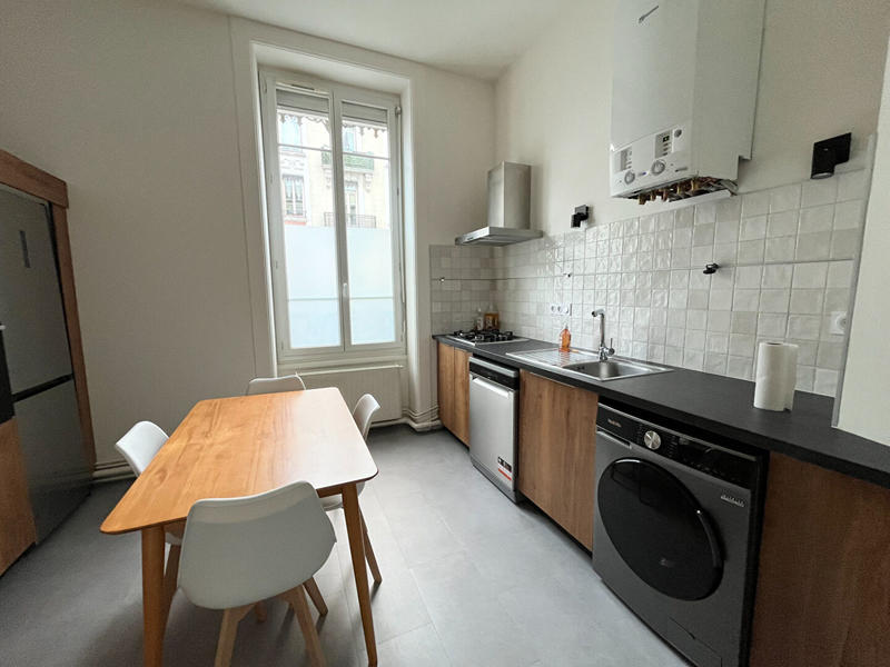 Appartement - 75 m² - 3 pièces