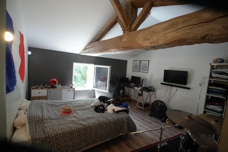 Maison - 220 m² - 8 pièces