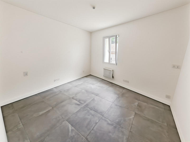 Immeuble - 143 m² - 6 pièces