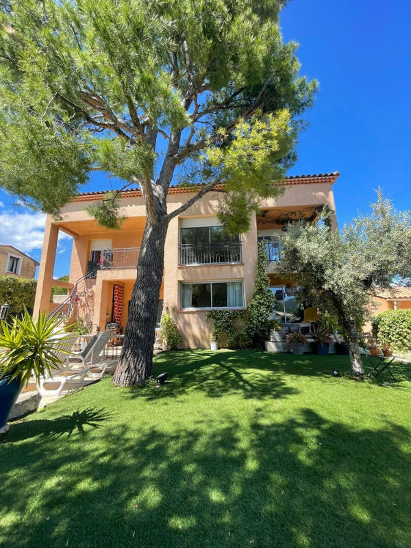 Maison - 146 m² - 6 pièces