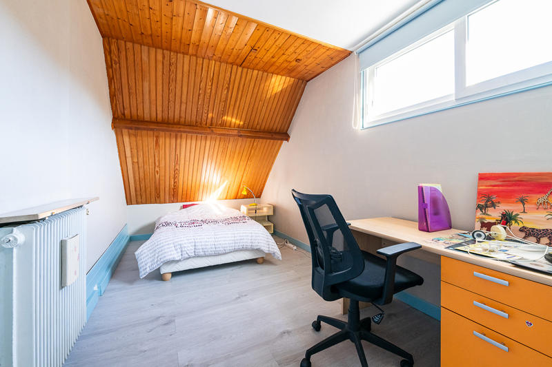 Maison - 145 m² - 8 pièces