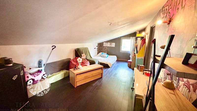 Villa - 164 m² - 7 pièces