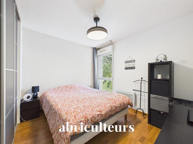 Appartement ancien - 82 m² - 4 pièces