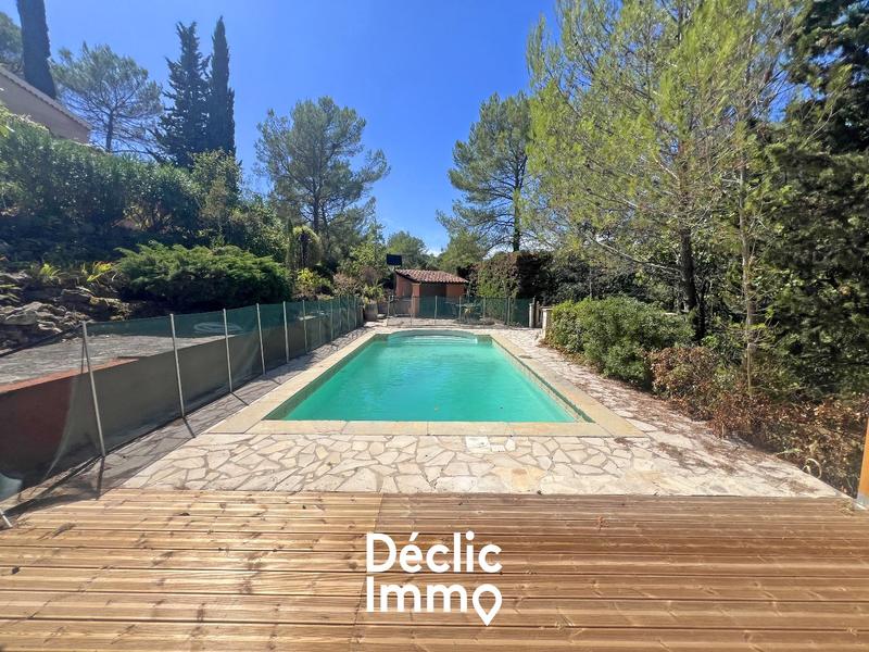 Maison - 190 m² - 8 pièces