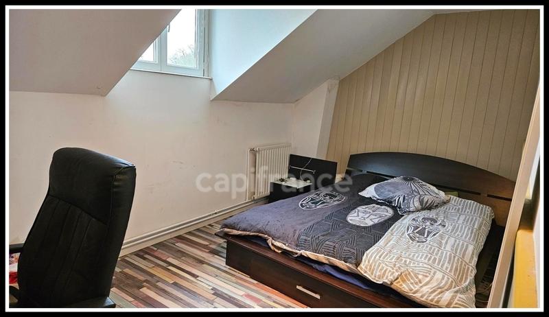 Maison - 142 m² - 8 pièces