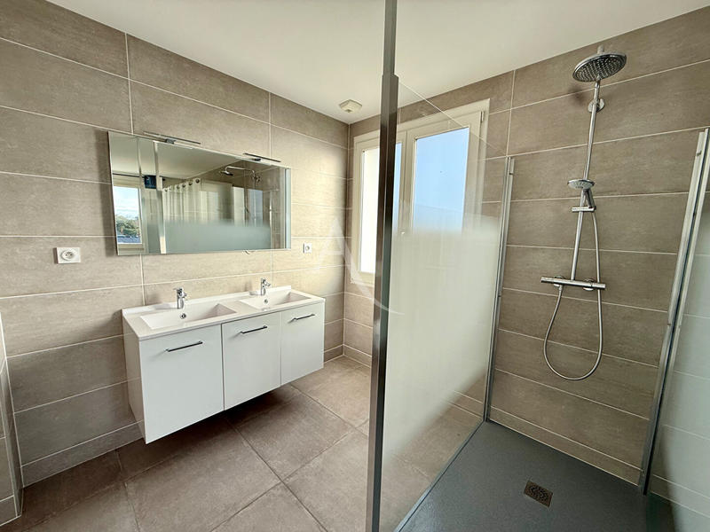 Appartement - 151 m² - 5 pièces