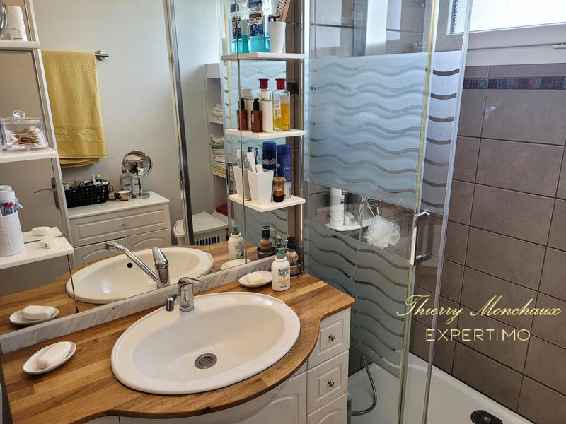 Appartement - 92 m² - 5 pièces