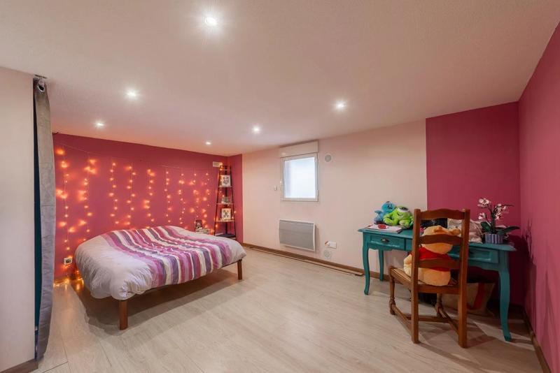 Maison - 226 m² - 7 pièces