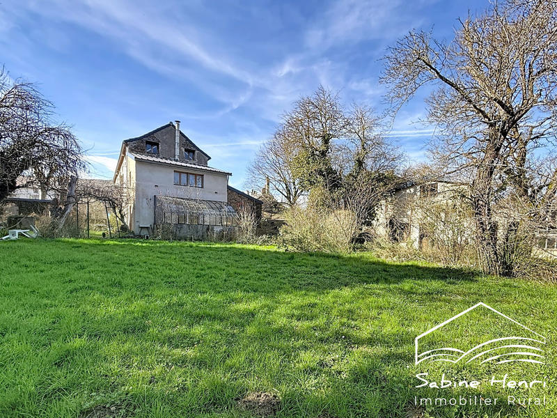 Maison ancienne - 302 m² - 12 pièces