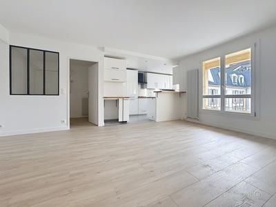 Appartement - 75 m² - 3 pièces