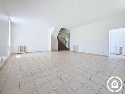 Maison - 167 m² - 6 pièces