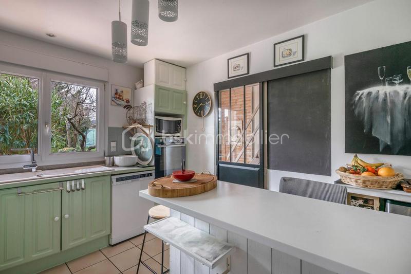 Maison - 140 m² - 6 pièces