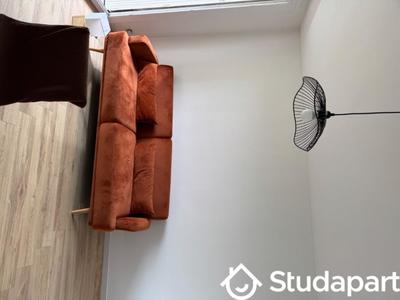 Chambre - 12 m² - 1 pièce