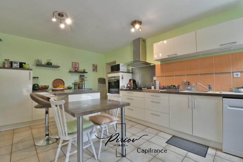 Propriété - 129 m² - 8 pièces