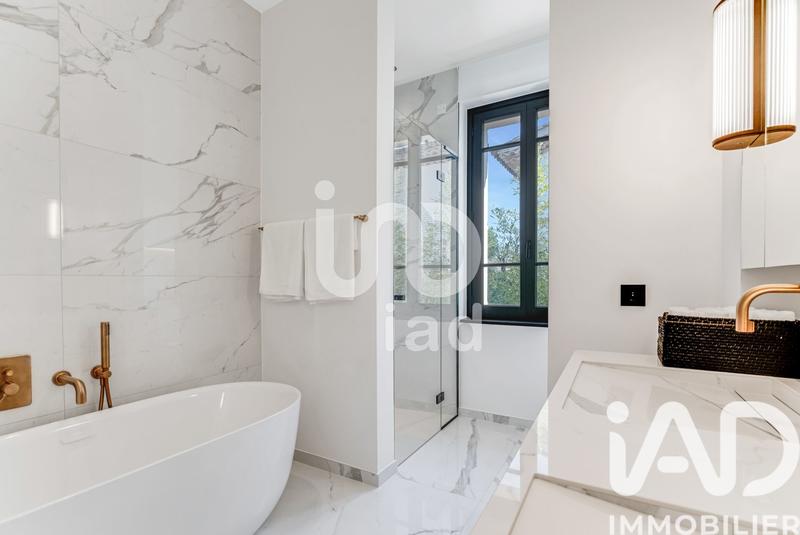 Maison de maîtres - 268 m² - 7 pièces