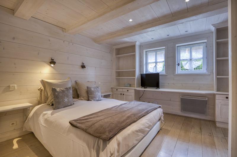 Châlet - 247 m² - 10 pièces