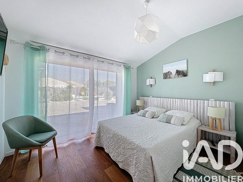 Maison - 185 m² - 8 pièces