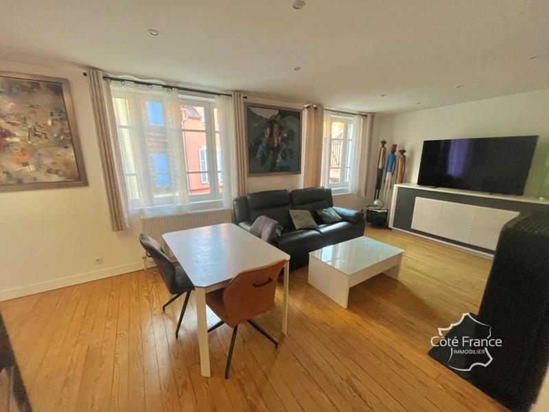 Maison - 181 m² - 5 pièces