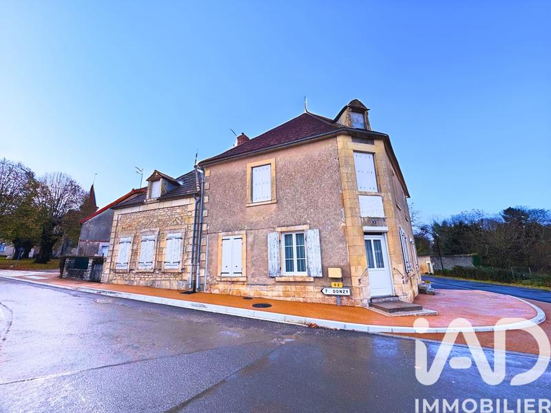 Maison - 198 m² - 7 pièces