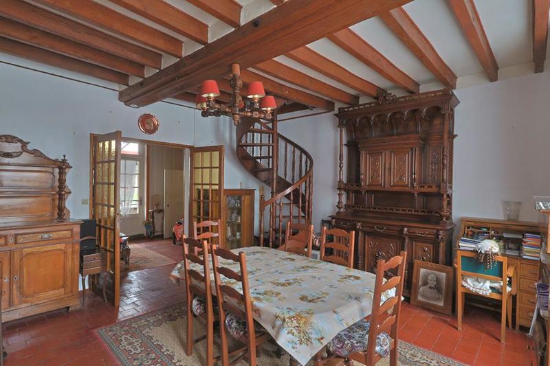 Maison - 111 m² - 5 pièces