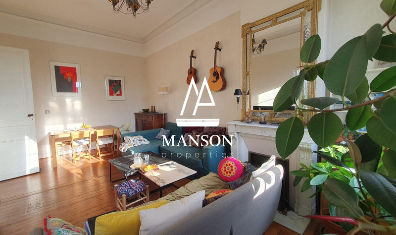 Appartement - 128 m² - 5 pièces