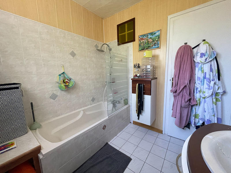 Maison - 143 m² - 7 pièces