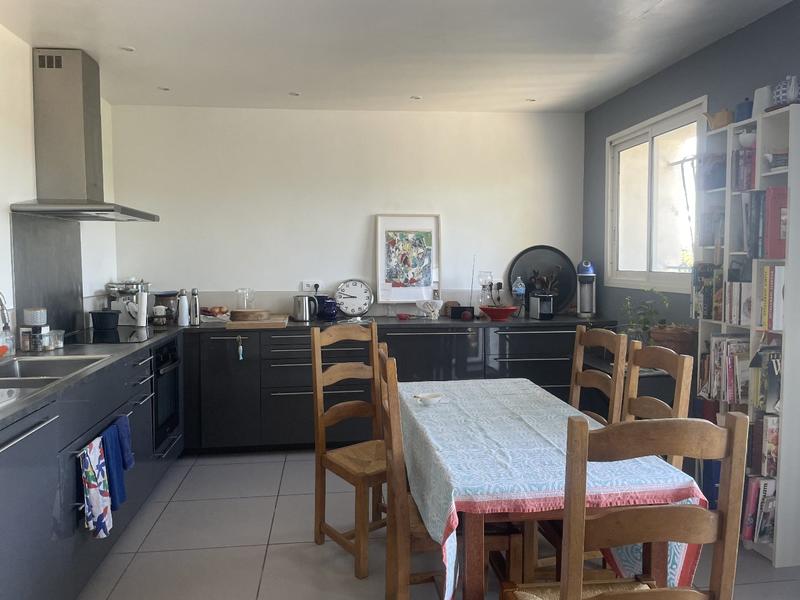 Maison - 140 m² - 5 pièces