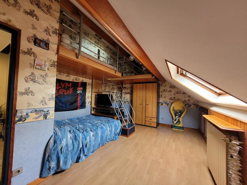 Maison - 122 m² - 6 pièces