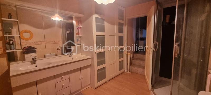 Propriété - 224 m² - 7 pièces